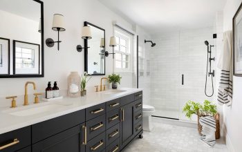 Elegant bathroom design with modern fixtures and a spacious feel.